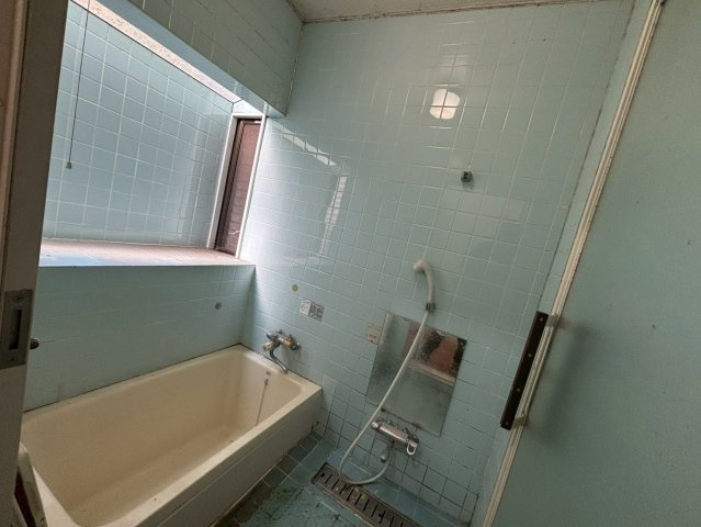 柏市中新宿　◎ゴルフクラブ近くの中古物件◎の浴室