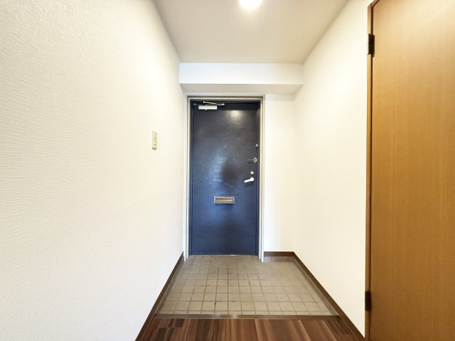 サンハイツ上町（１）の玄関