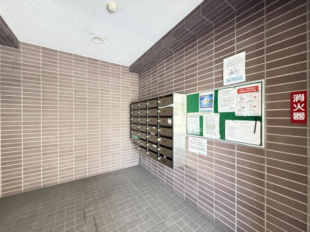 サンハイツ上町（１）のエントランス