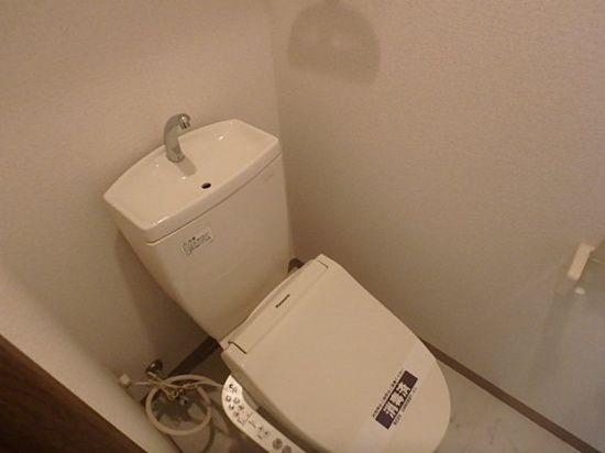 コンフォート日暮里のトイレ