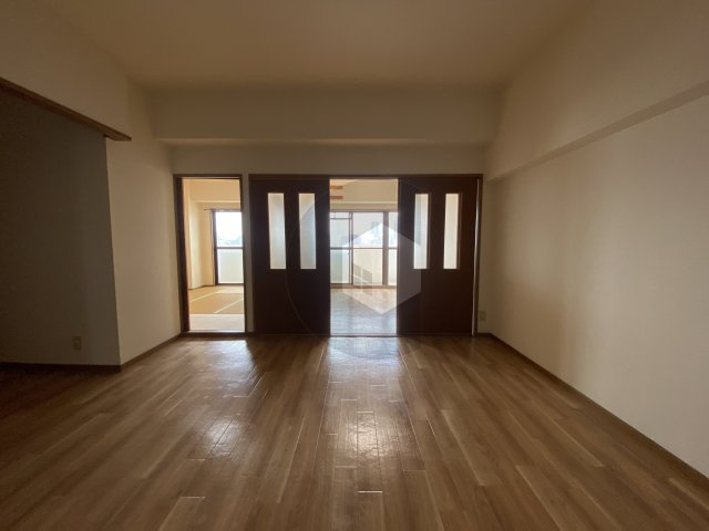 ニュープリーメルの内装