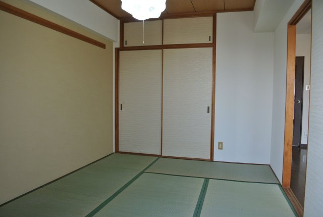 ビブレマンション諏訪野の設備|和室・押入れもあります♪