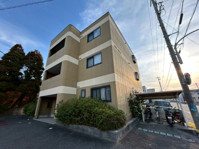 碧南市中後町４丁目のアパートの外観
