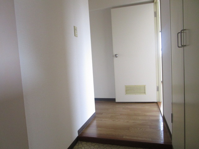 メゾン辻の玄関