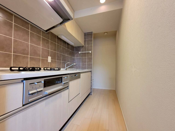 【キッチン】 | 【キッチン】食洗器、ディスポーザー付きで家事軽減に役立ちます◎