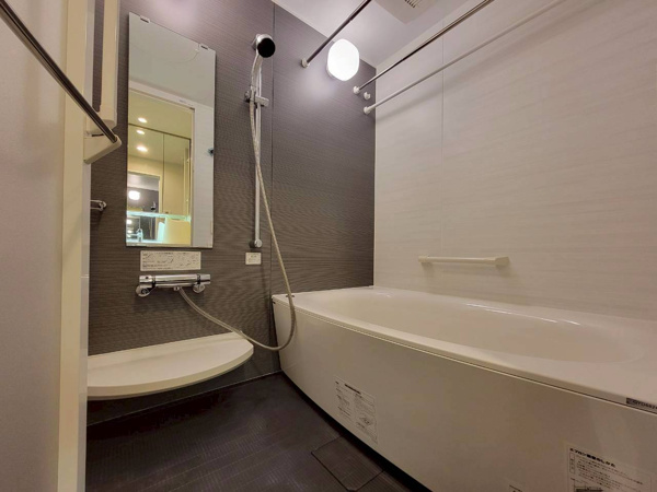 【浴室】 | 【浴室】浴室暖房乾燥機付きで雨の日でも安心☆ミストサウナも完備！