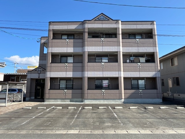 プレステージ東根の駐車場|外観写真その他1