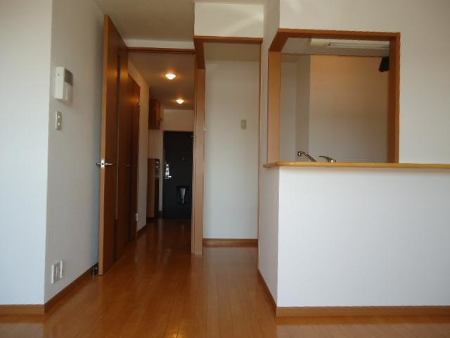 プレステージ東根の居間・リビング|リビング