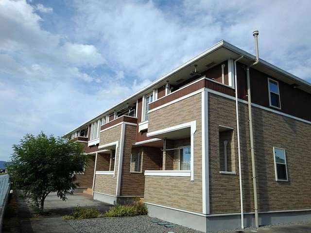 名西郡石井町高川原字高川原のアパート