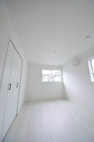 深江二丁目の洋室|全居室収納スペース有、お部屋が広く綺麗に使えます