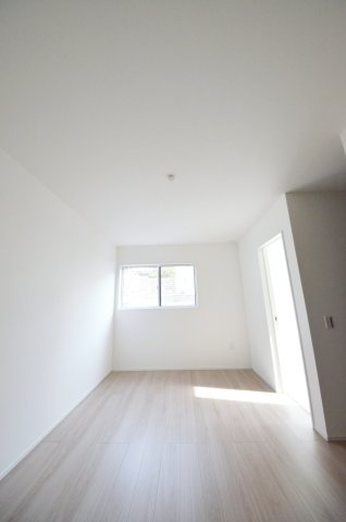 五月が丘四丁目の洋室|全居室収納スペース有、お部屋が広く綺麗に使えます