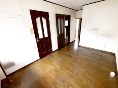 【居間・リビング】 | 尼崎市杭瀬寺島1丁目　中古戸建