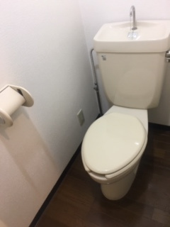 目黒区自由が丘２丁目の賃貸マンションのトイレ