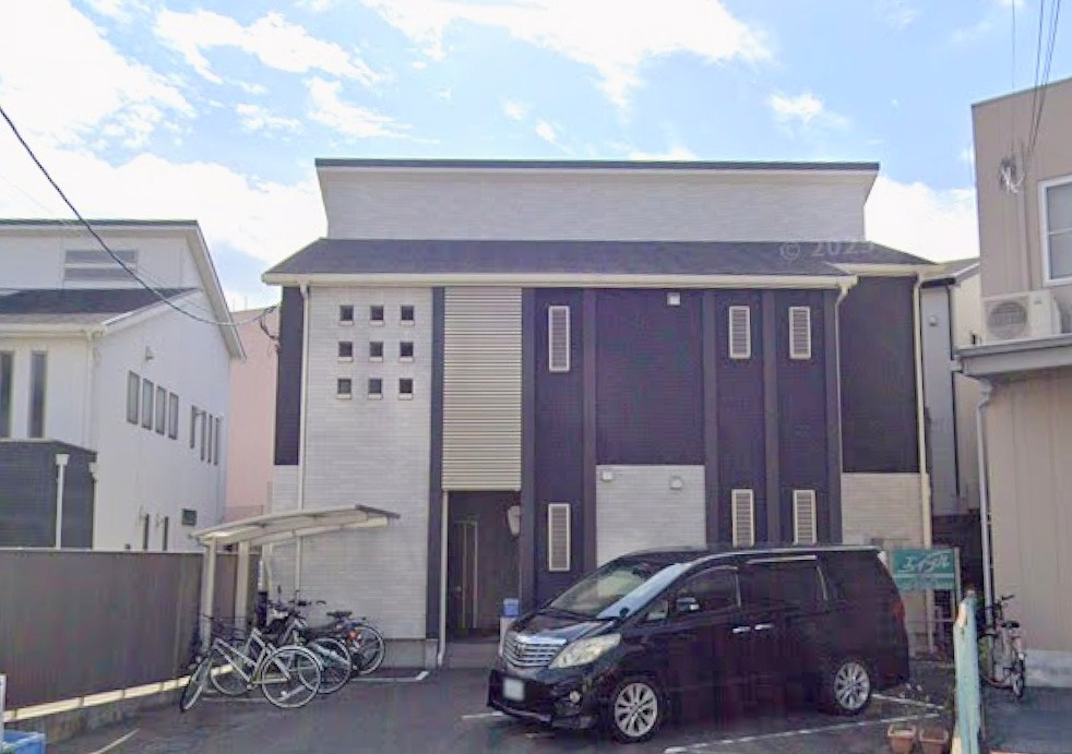 カーサエスコートの外観