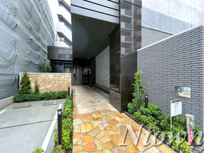 【エントランス】 | S-RESIDENCE高岳駅前awake | きれいな外観です