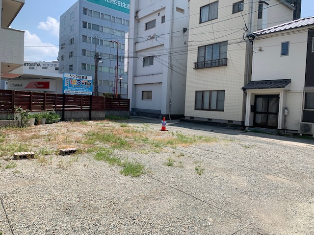 リンク駐車場