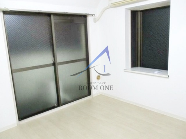 メゾン・ド・エテールの居間・リビング|洋室のお部屋です。