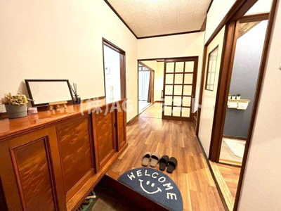 【玄関】 | もみじと夕陽のテラス