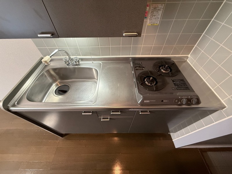 府中ウエストのキッチン|※別号室参考写真です