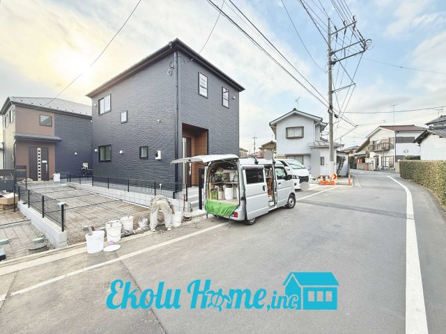あきる野野辺第15　全３棟　１号棟の前面道路含む現地写真