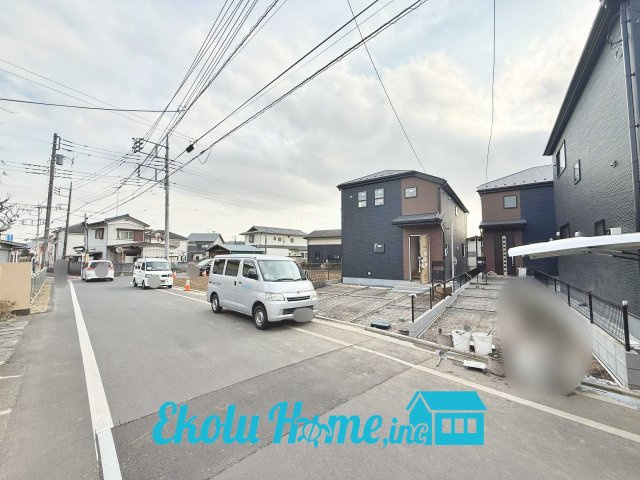 あきる野野辺第15　全３棟　2号棟の前面道路含む現地写真