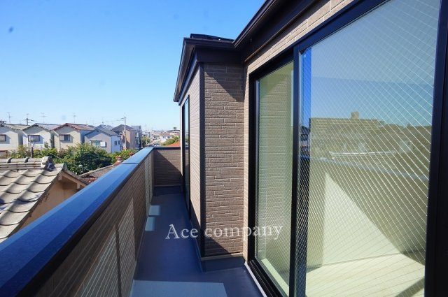 【バルコニー】 | 八尾市志紀町南4丁目 | 3階、南向きのバルコニーです☆