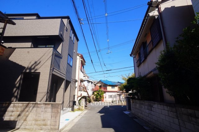 【前面道路含む現地写真】 | 八尾市志紀町南4丁目 | 【前面道路：幅員約4.68ｍ】