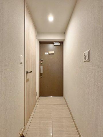 ユニハイム駒川中野レジデンスの玄関