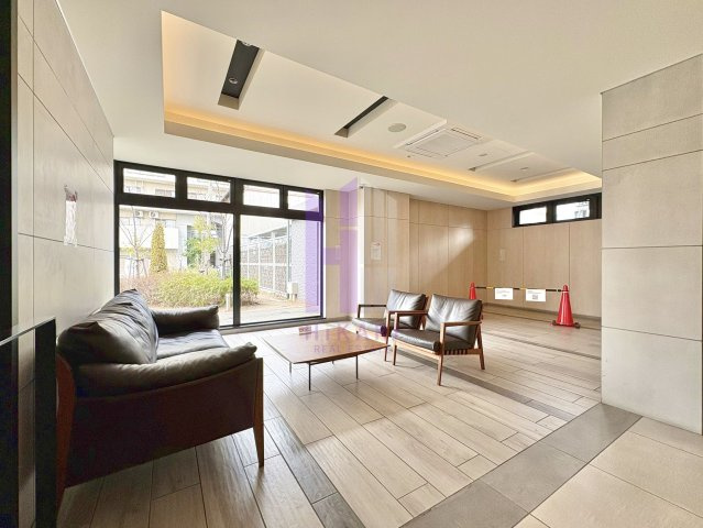 ユニハイム駒川中野レジデンスのロビー