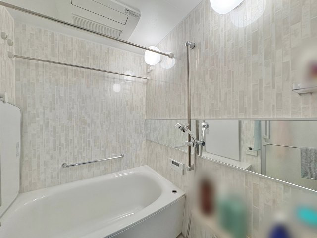 ユニハイム駒川中野レジデンスの浴室