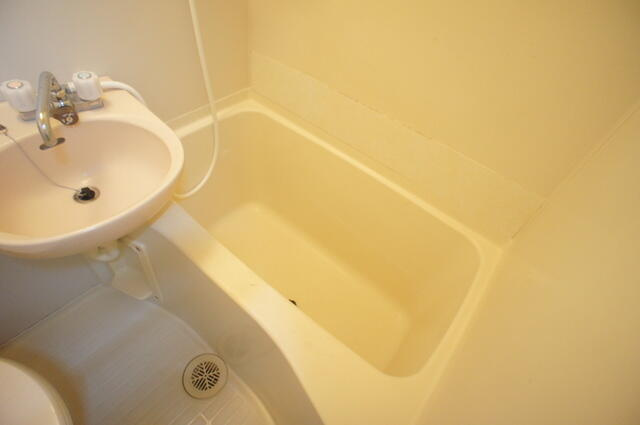 ブロードフラットの浴室