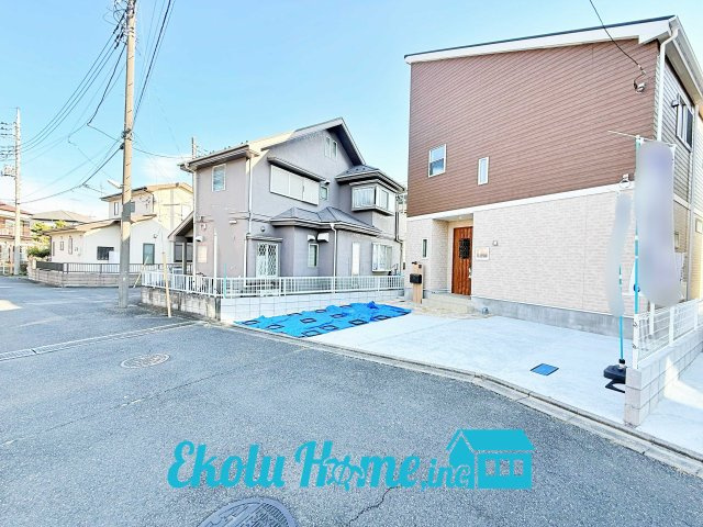 あきる野小川　全４棟　4号棟の前面道路含む現地写真