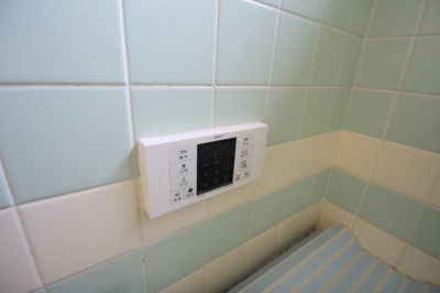 【浴室】 | 石川貸家 | リモコン