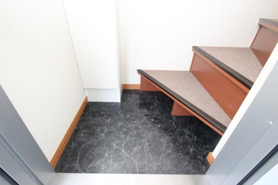 【玄関】 | レオネクスト日明 | 玄関です♪