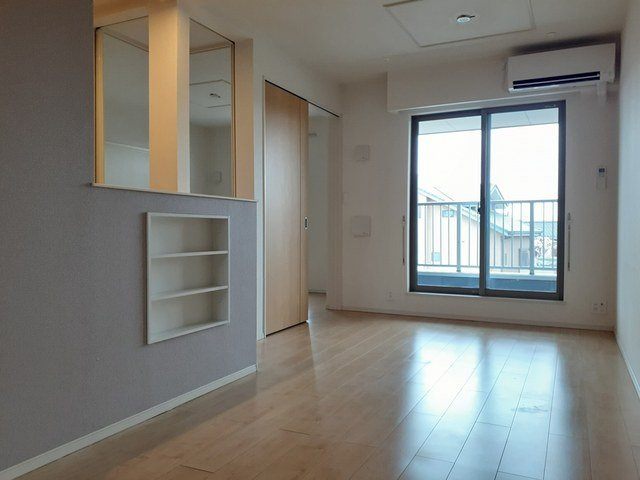 ファースト・リングⅤの居間・リビング