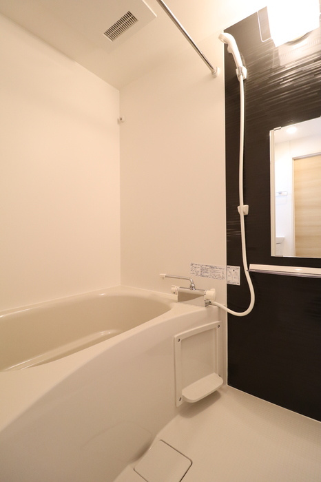 シャインピークス大和 Ｂの浴室|追焚機能付
