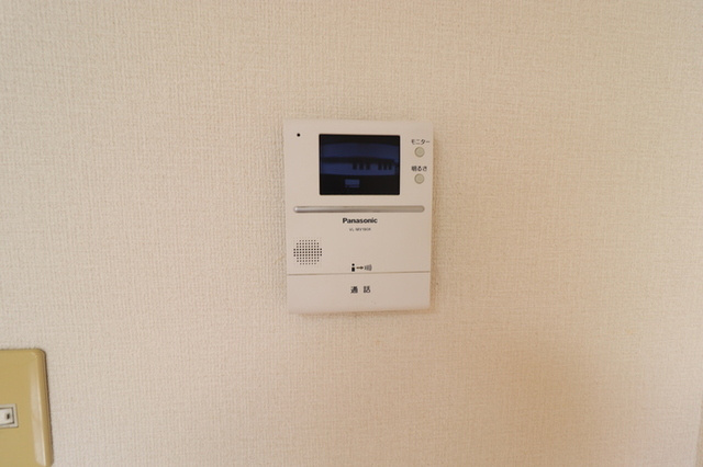 【その他】 | コーポラス羽屋A | 206　モニター付きインターホン