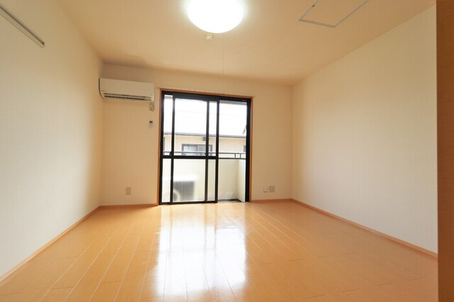 【内装】 | コーポラス羽屋A | 206　洋室