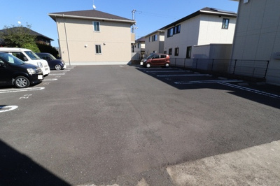 【駐車場】 | コーポラス羽屋A | 駐車場