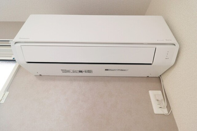 【設備】 | Cherie Maison明野(ｼｪﾘｰ ﾒｿﾞﾝ) | 102　エアコン