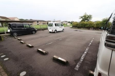 【駐車場】 | ボヌールＣ | 駐車場