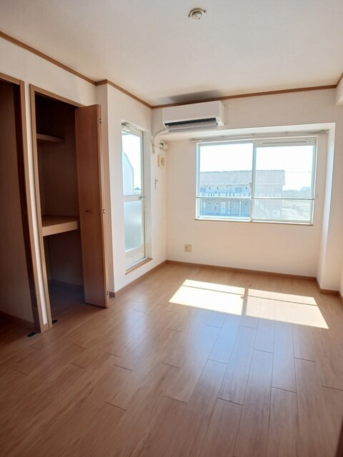 カリーノ・ローザＡの居間・リビング