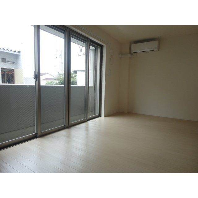 ＥＳＰＯＩＲ１５の居間・リビング