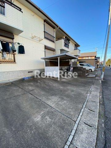 コーポなすⅡの駐車場