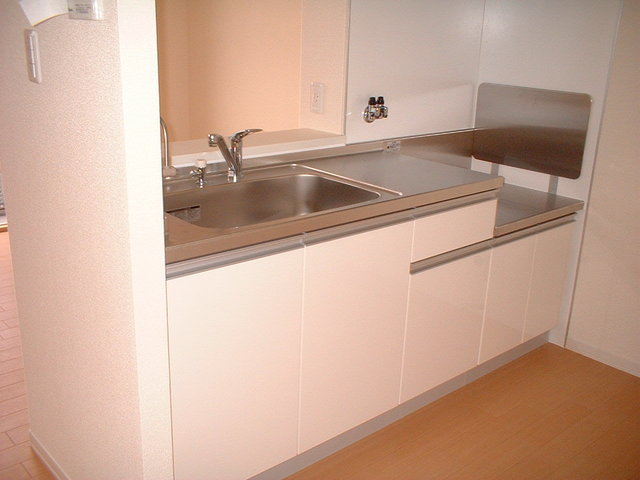 コンフォート東福寺Ｃの居間・リビング