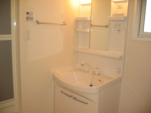 コンフォート東福寺Ｃのキッチン