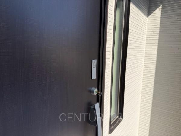 前橋市大利根町第7 2号棟の玄関|スマートキー付き玄関ドア