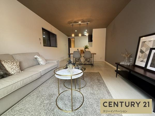 鶴町1丁目新築戸建2号地の居間・リビング