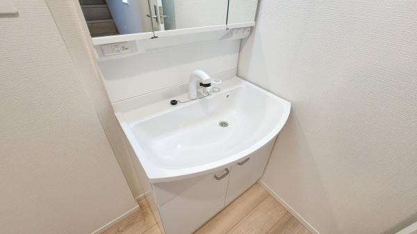 【独立洗面台】