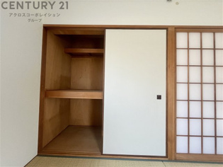 パラツィーナエスタ武庫元町の収納